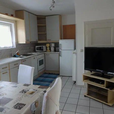 Schmidt Apartment *